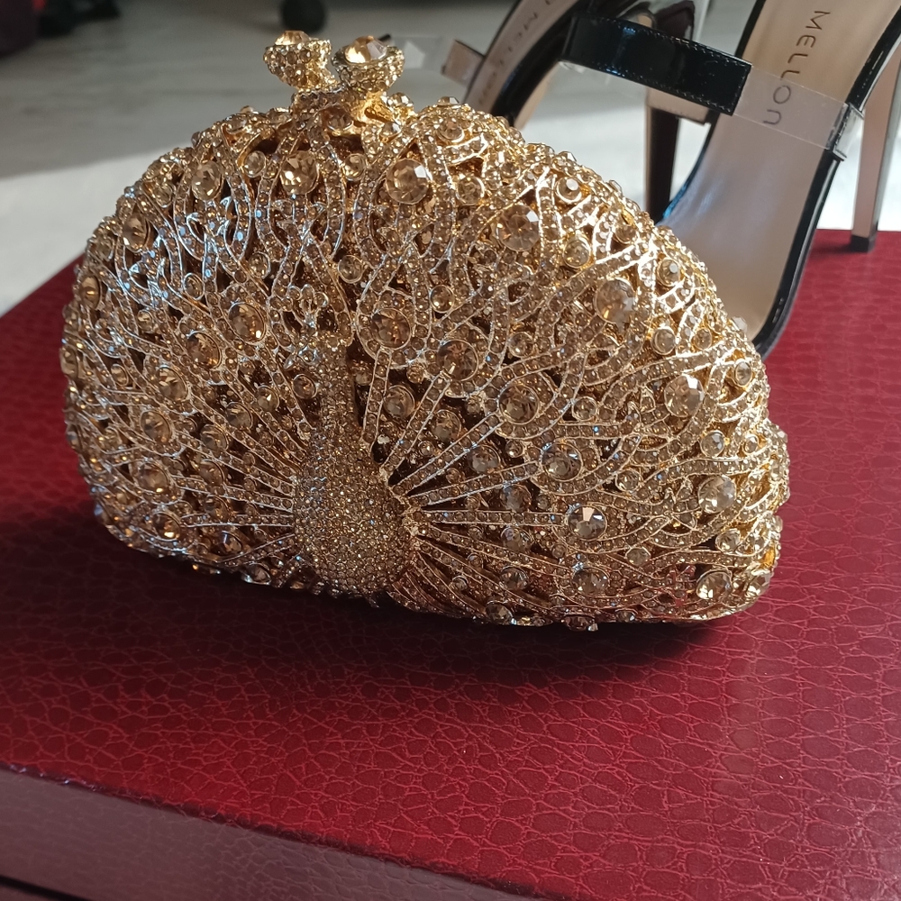 Peacock Clutch - Picture 4 of 5